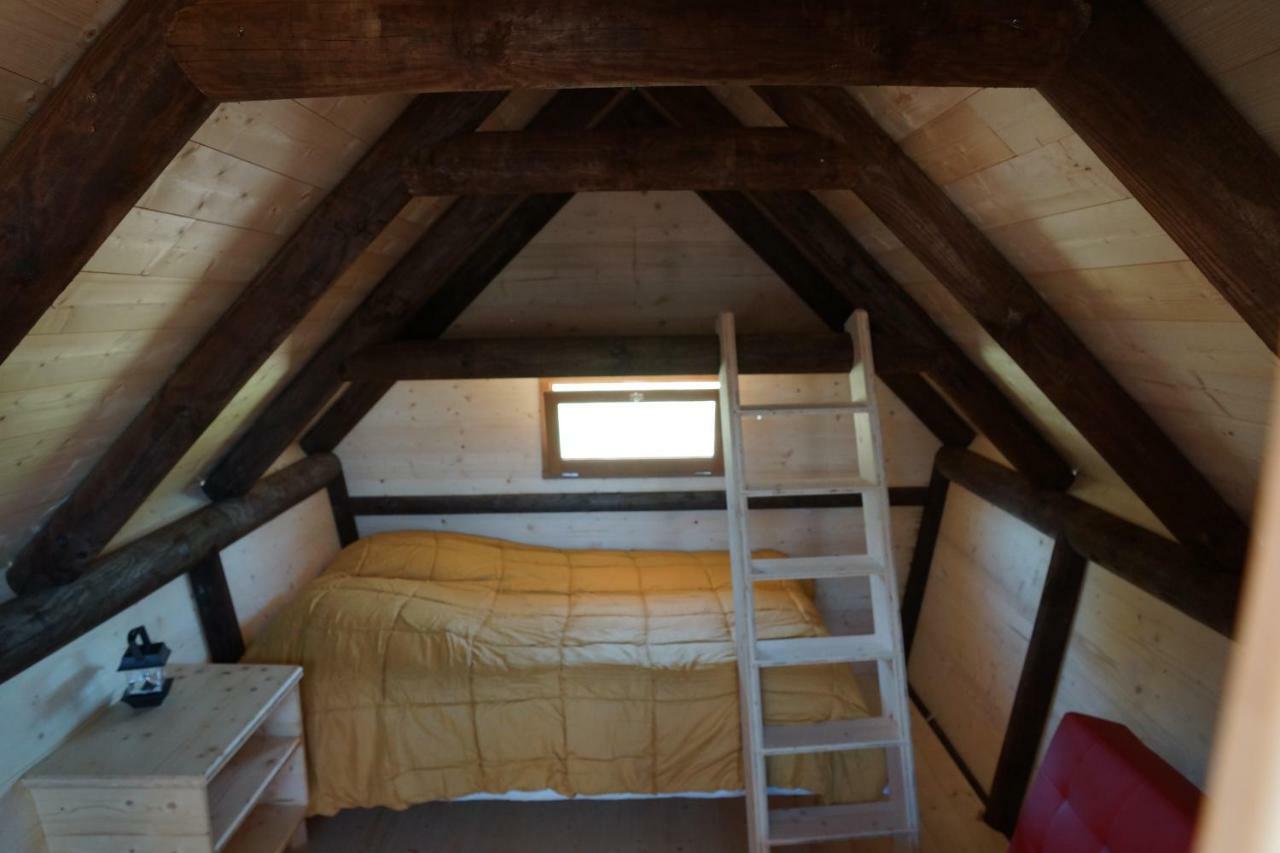 Bed and Breakfast Ferme De La Corbette Cluny Exteriér fotografie